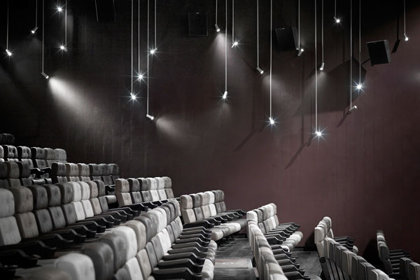 UA CINE TIMES, TIMES SQUARE