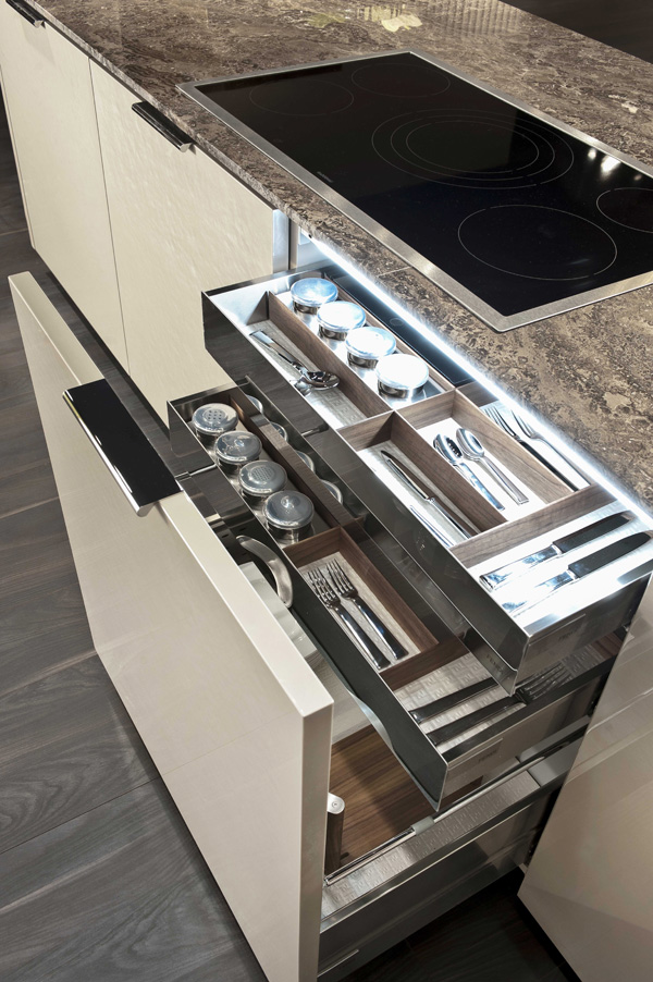 Fendi-Casa-Ambiente-Cucina-Villa-Ada