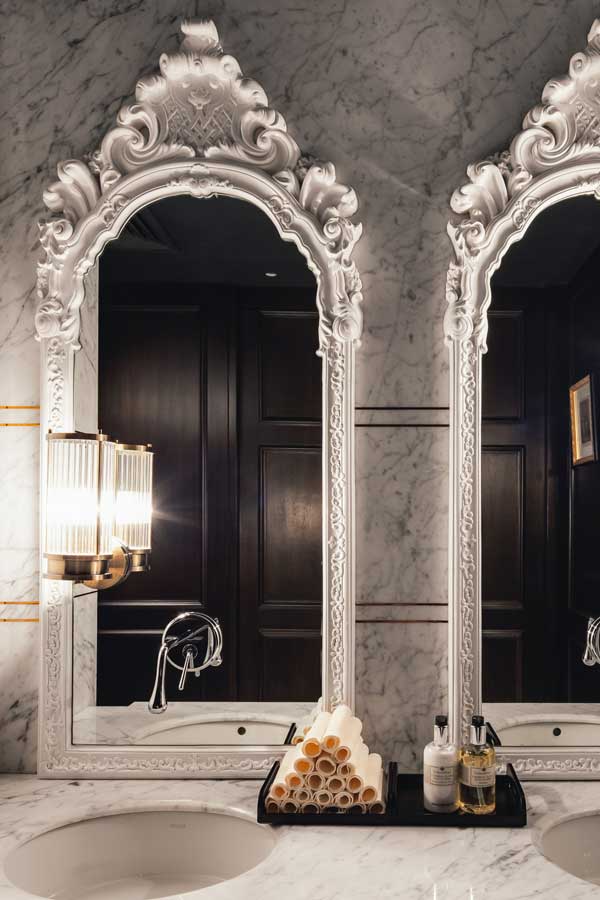 Le-Lapin_Female-Bathroom