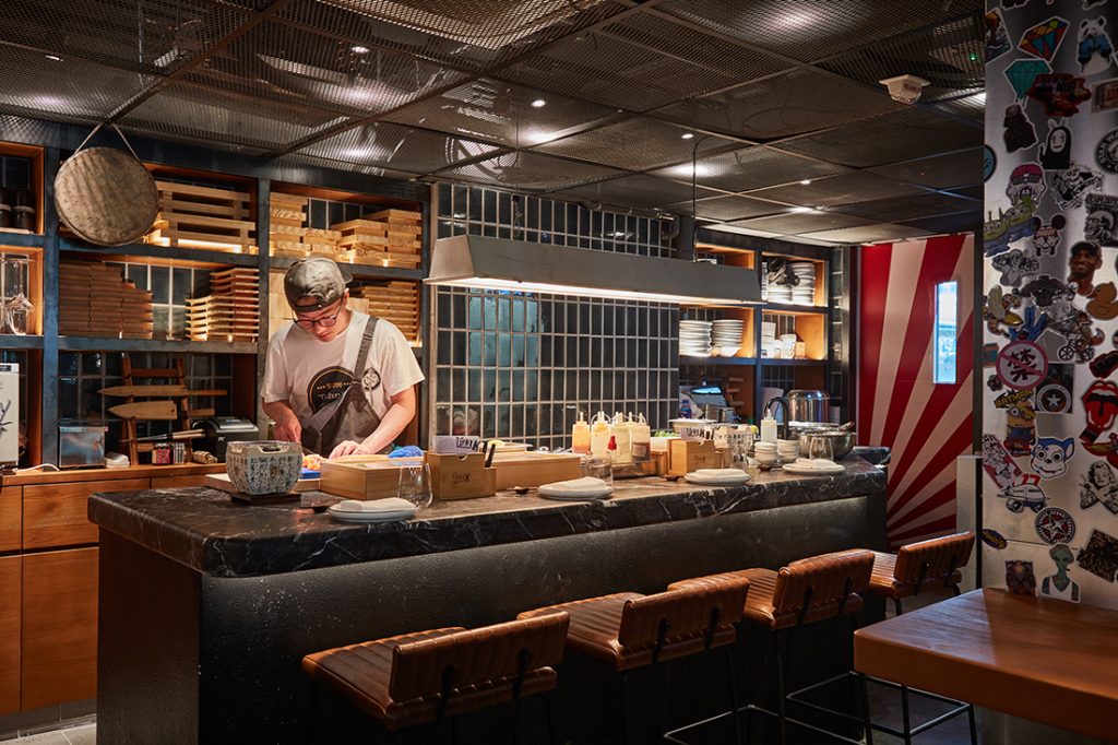 TMK Charlie & Rose