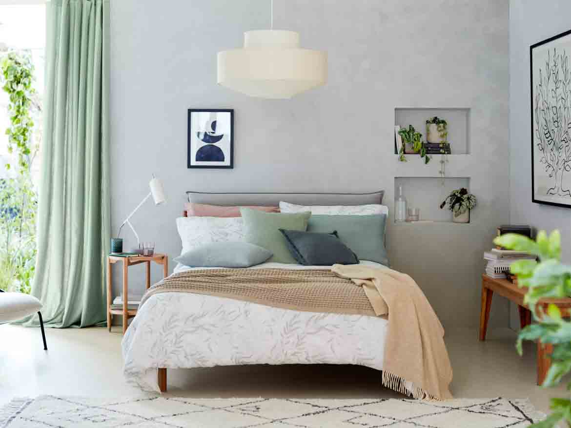 how to design small white bedroom space