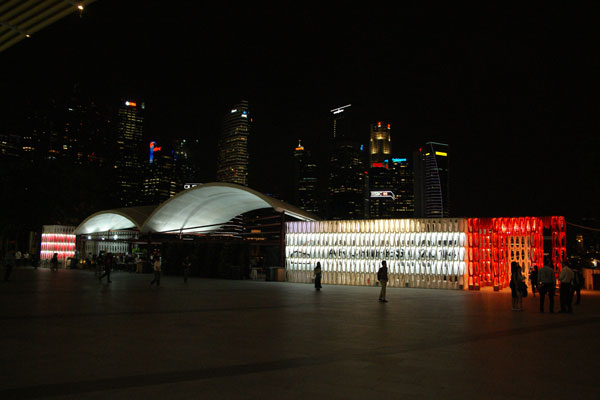 The-Archifest-2014-Pavilion-is-the-main-base-where-various-events-or-activities-start-from-or-run-within-the-space