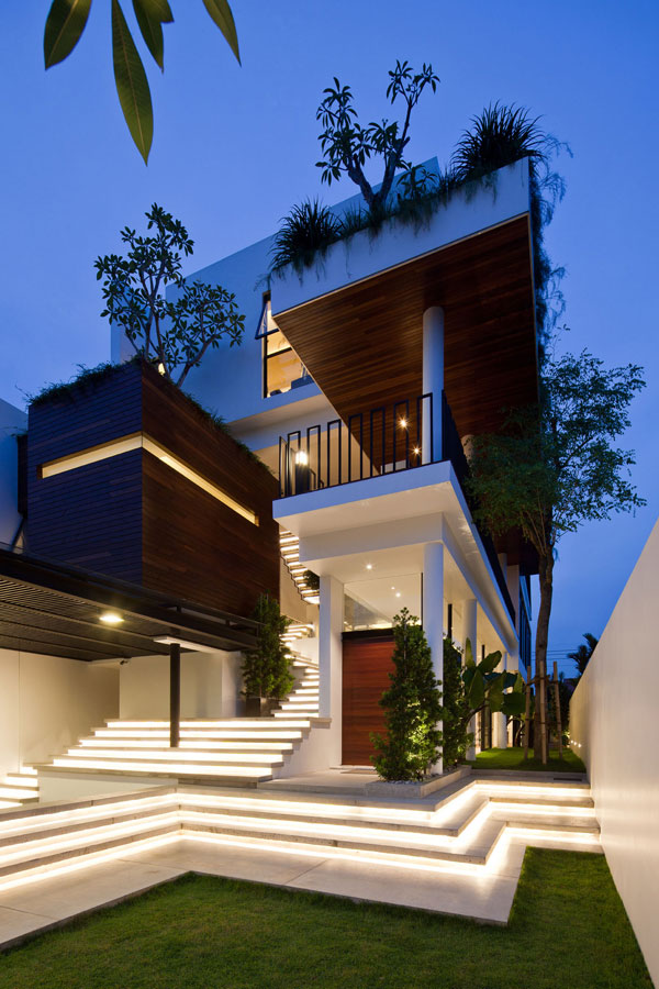 House-@-Crowhurst-Drive---facade