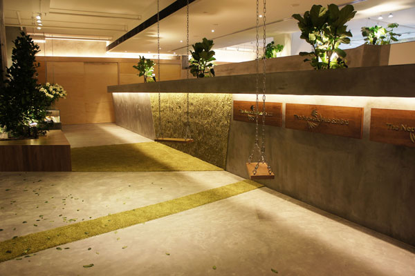 Office-@-Network-Hub--Entrance-Foyer