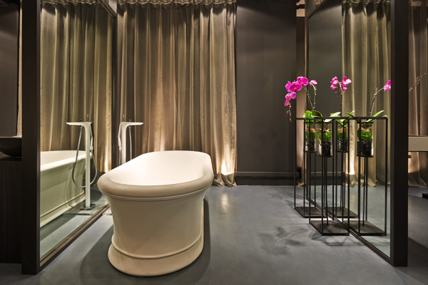 sg-apaiser-Emerald-bath