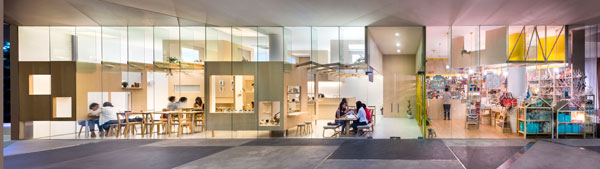 Kki-Sweet-+-The-Little-Drom-Store-(frontage)-17