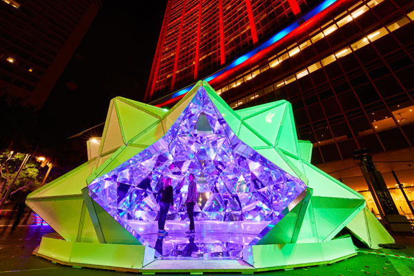 Light-Origami-by-Kaz-Shirane,-Reuben-Young---Credit-to-Destination-NSW-(2)