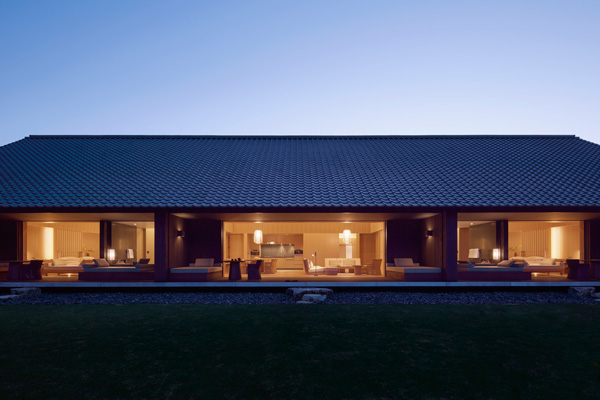 RS2894_Amanemu---Villa-exterior