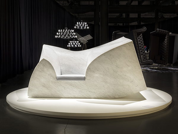 b0001141-300dpi-moooi
