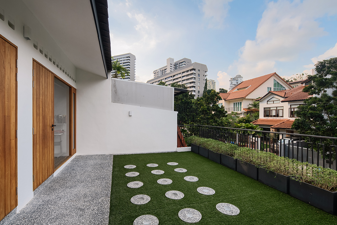 Renovate, Not Raze: The House Behind By Farm Architects