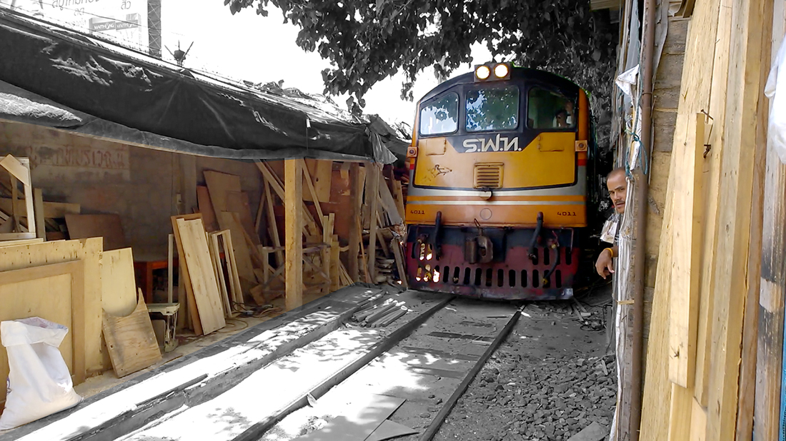 Chat-Architects_Bangkok-Bastards_train-thru-market_high-light