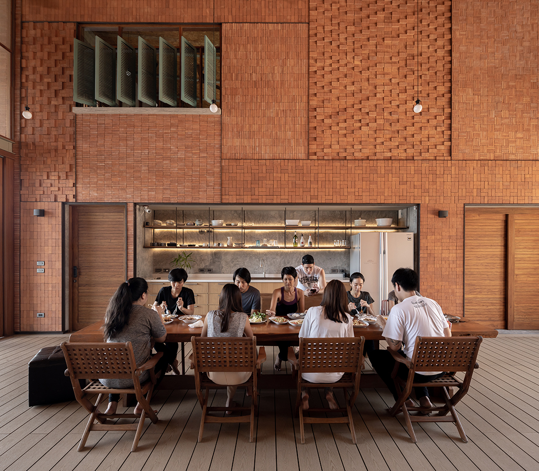 Chat-Architects_Sala-Areeya_meal_ph-Ketsiree-Wongwan