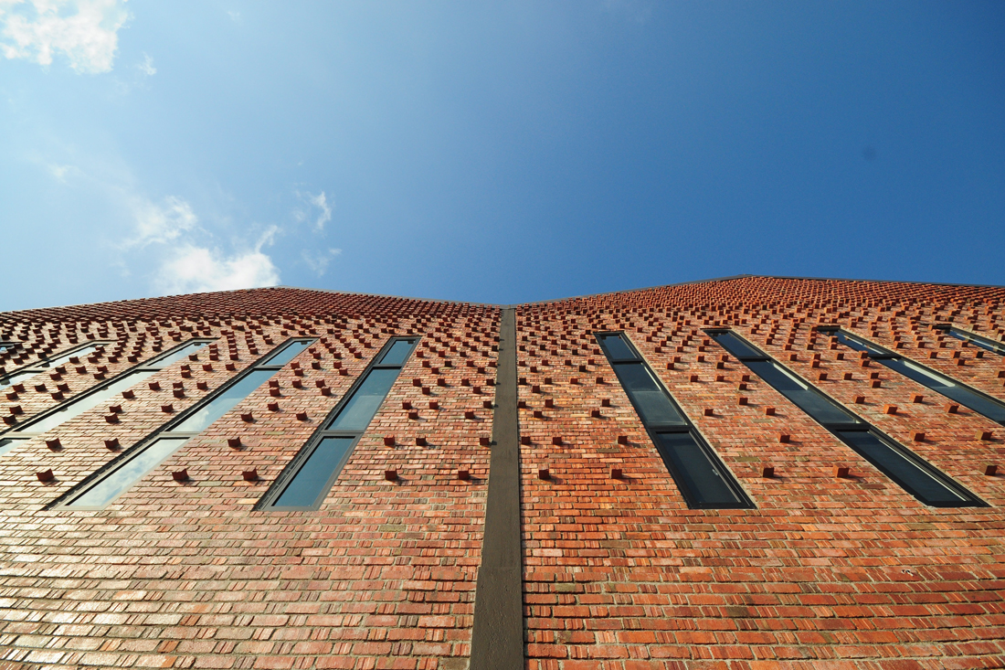 L Architects A-Series-of-Barns