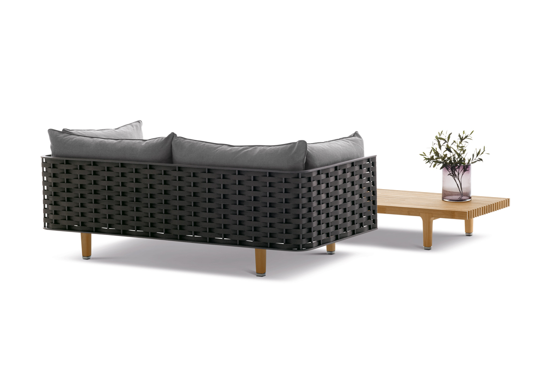 outdoor furniture Xtra_DEDON_SEALINE_Still_05