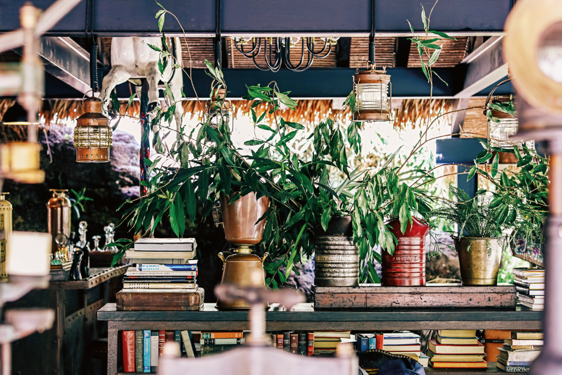 sustainability-in-hotel-design-upcycled-obejects-at-Shinta-Mani-Wild-by-Bill-Bensley