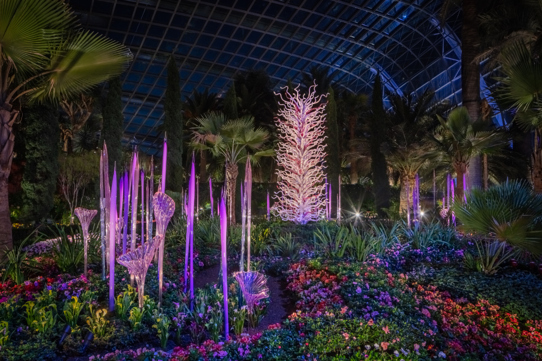 Dale-Chihuly-White-Tower-and-other-installations-©-Chihuly-Studio.-All-Rights-Reserved