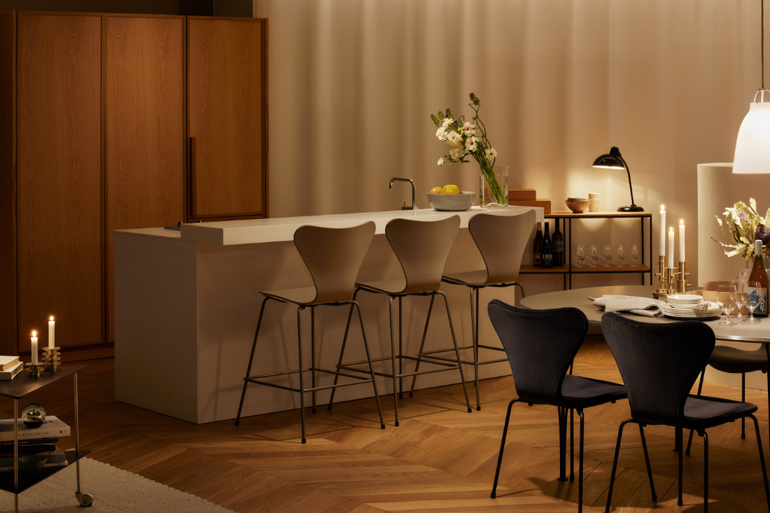 Fritz-Hansen-Tokyo-showroom-in-a-building-designed-by-Kengo-Kuma-8
