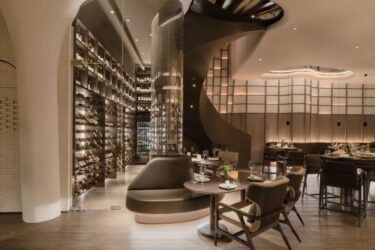 Le Coq Wine & Bistro, Taikooli offers a walk-in vineyard experience