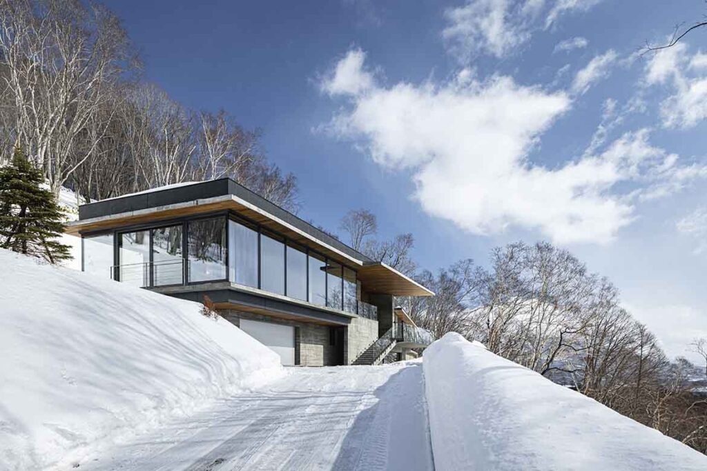 Steve Leung OOAK Niseko Hokkaido_001_Exterior_Nacasa _ Partners