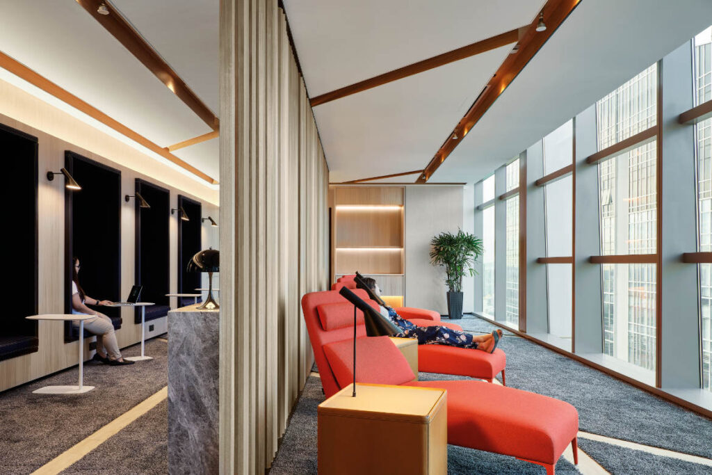 Total Singapore office by Geyer