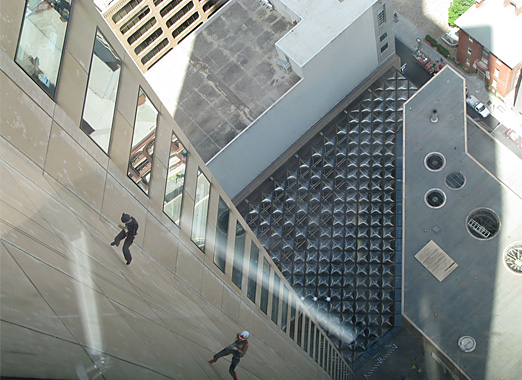 ’Starchitects’ Abseil for a Cause