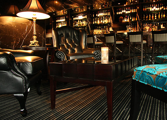 IndesignClientDrinksPoolRoom11