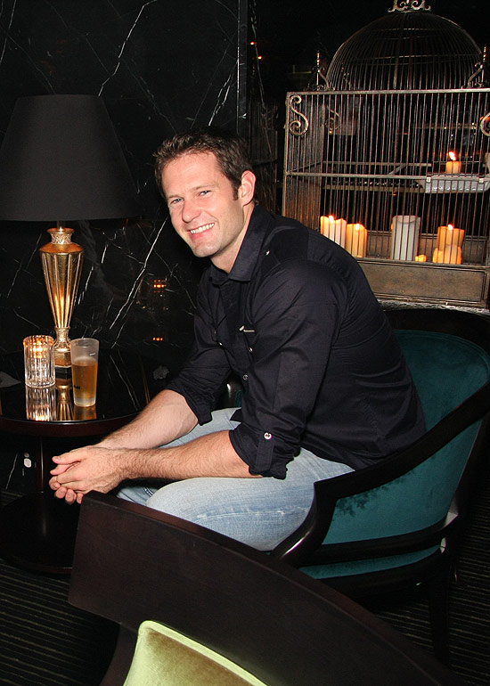 IndesignClientDrinksPoolRoom31
