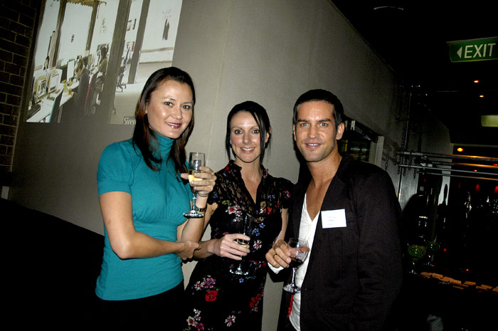 22.-Jenny-Rebecca-Betschwar-Jason-Barry--Kezu