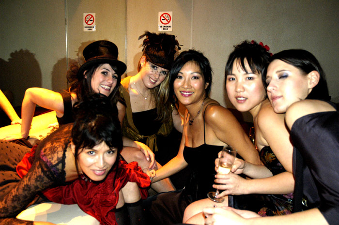 25-Siren-Girls