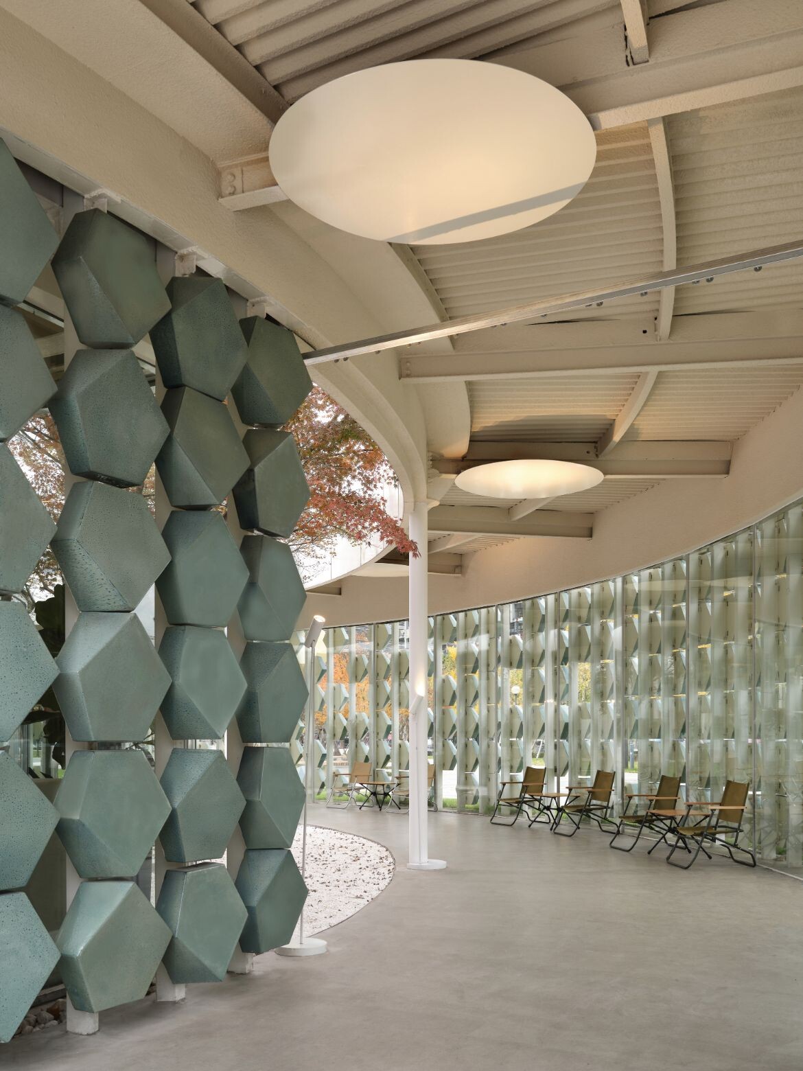 LOAM cafe&bar by STUDIO8