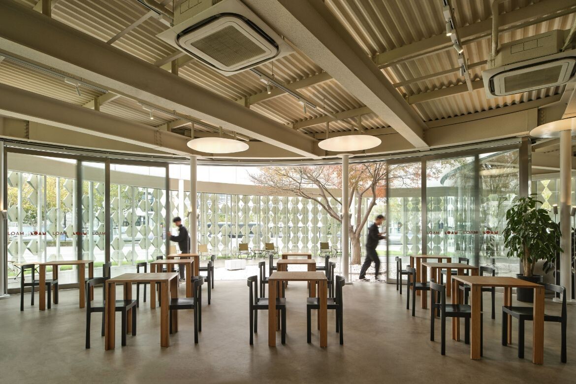 LOAM cafe&bar by STUDIO8