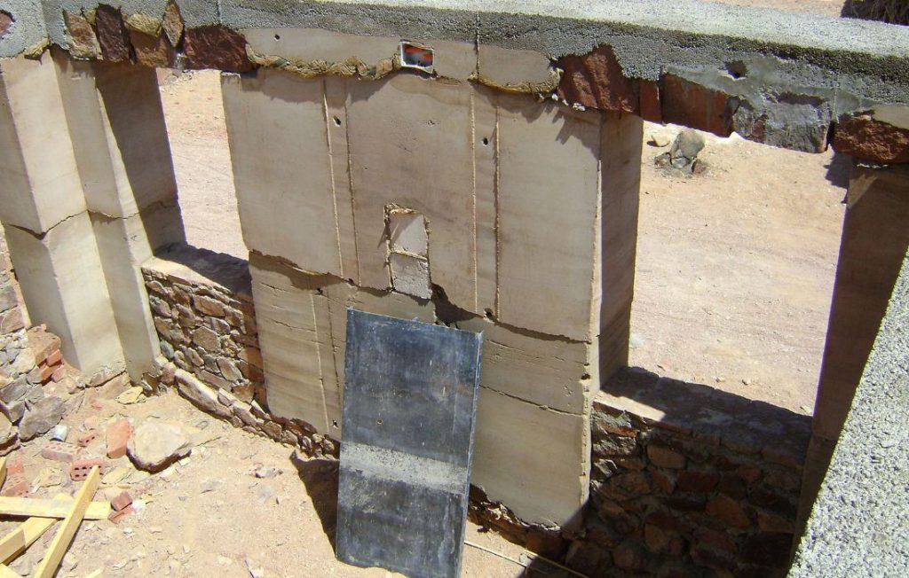 Rammed Earth Wall & House Construction, Cost, Pros & Cons IndesignLive