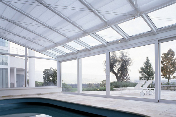 silent-gliss-low-pool