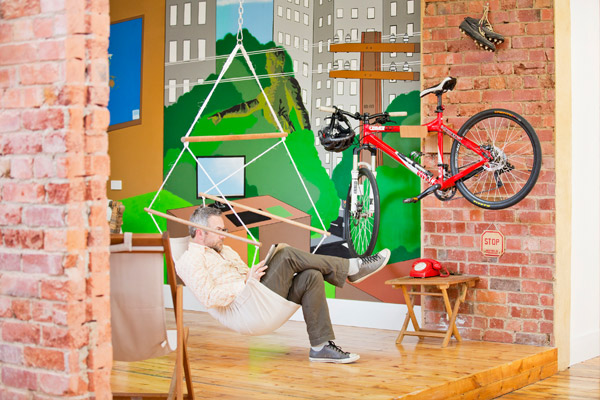 THE CONTEMPORARY OFFICE AS A COMMUNITY