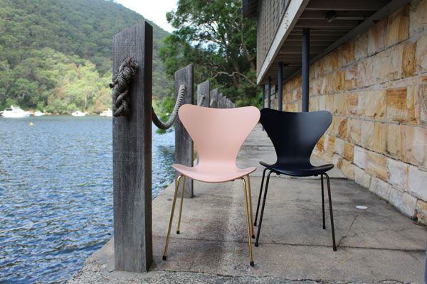 CULT Celebrate 60 years of Fritz Hansen Series 7 Chair