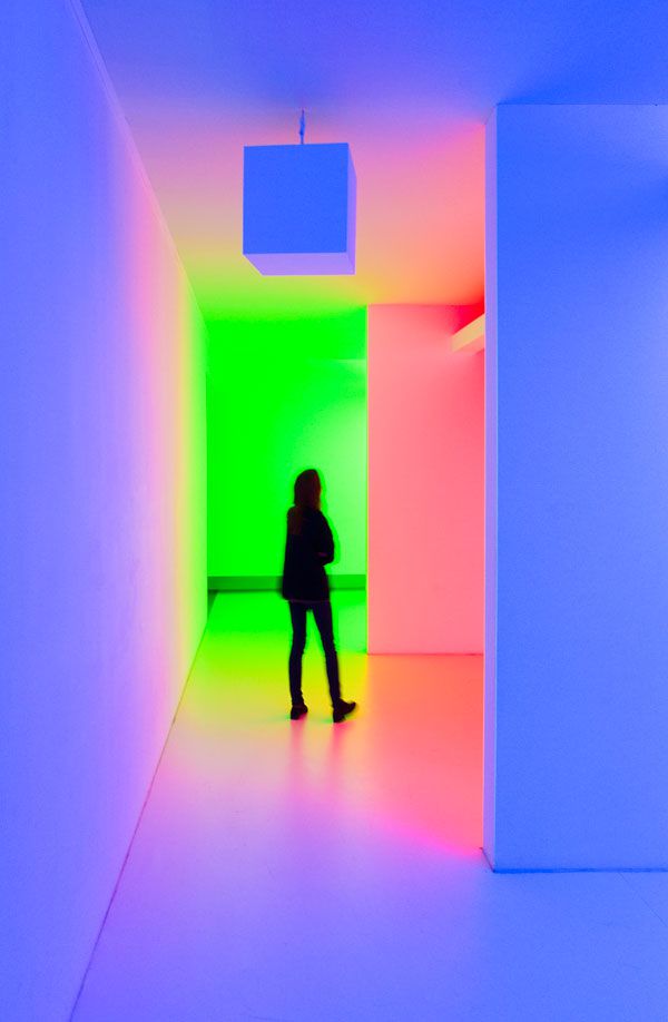 MCA---Light-Show---Carlos-Cruz-Diez-(1)