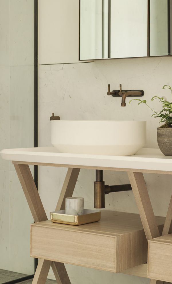 Bathroom_Basins_Closeup