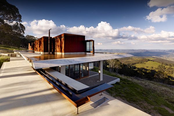 PeterStutchbury_InvisibleHouse_Photo-MichaelNicholson