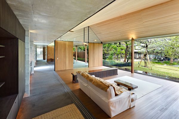 PeterStutchbury_KeijiAshizawaDesign_WallHouse_Photo-MichaelNicholson2