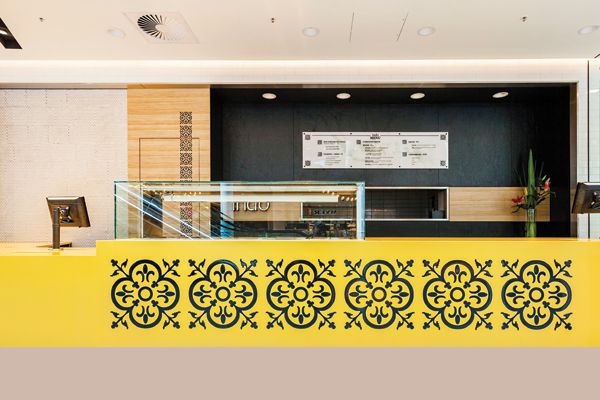Staron® Solid Surfaces in food service fit-outs