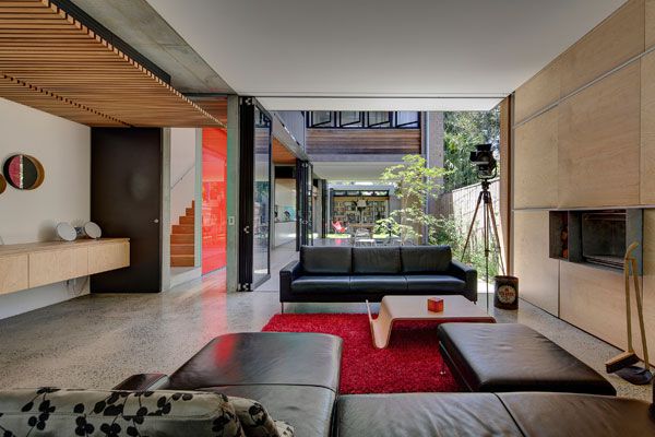 SAF-Tour-Architect's-House---Architect-Matthew-Pullinger---Alexandria-Courtyard-House---Photography-by-Brett-Boardman-03