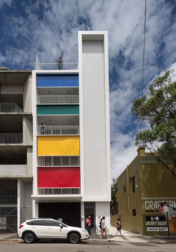 SAF-Tour-with-Eoghan-Lewis---54-Waterloo-Street-Apartments-by-Hill-Thalis-Architecture-+-Urban-Projects--Photography-by-Brett-Boardman