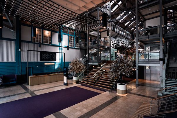 Ovolo-Woolloomooloo-Public-Space-1