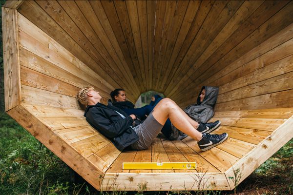 forest_installation_indesignlive