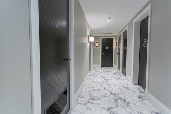 novas-mayfair-full-2
