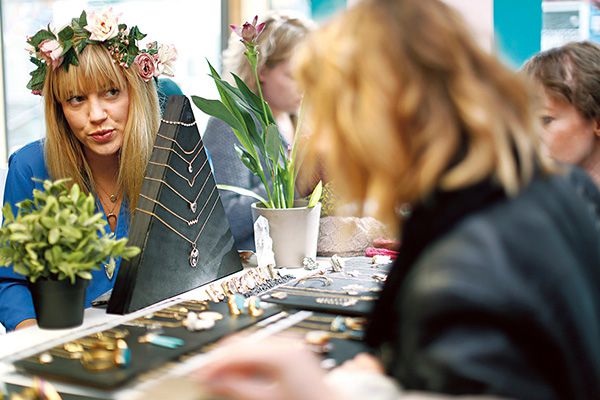 VIVID IDEAS: For the Creative People, by the Creative People