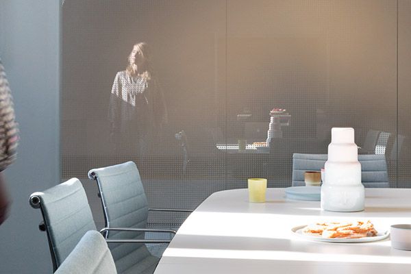5.-Glass-Gradient-Square-(Etch)-by-Scholten-&-Baijings-for-Skyline-Design_Photography-Inga-Powilleit