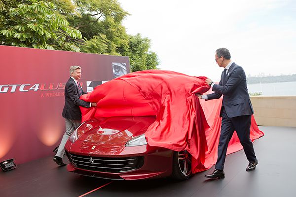 Flavio Manzoni Ferrari | Indesign Live
