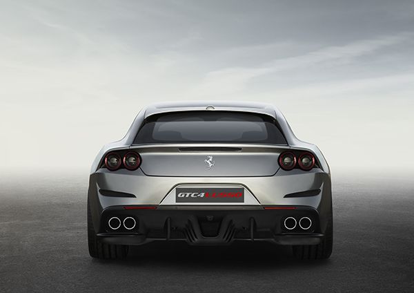 Flavio Manzoni Ferrari | Indesign Live