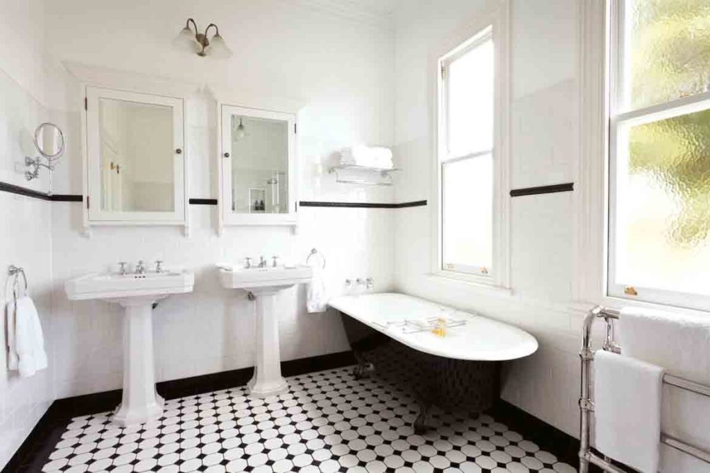 1930s Bathroom: 5 Best Design Ideas for a 1930 Bathroom Renovation (2024)